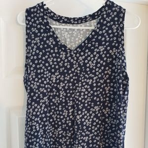 LOFT Navy and white daisy v-neck tank top. M.